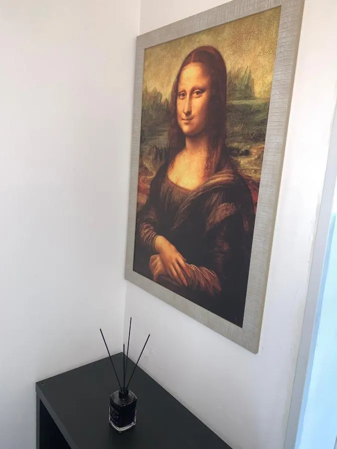 Monna Lisa Appartamento Lecce Centro contacts